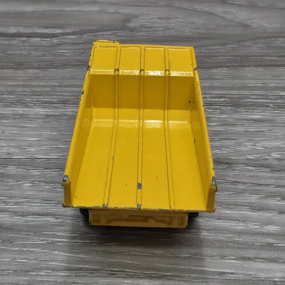 Matchbox Superfast No. 58 Faun Dump Truck 1976